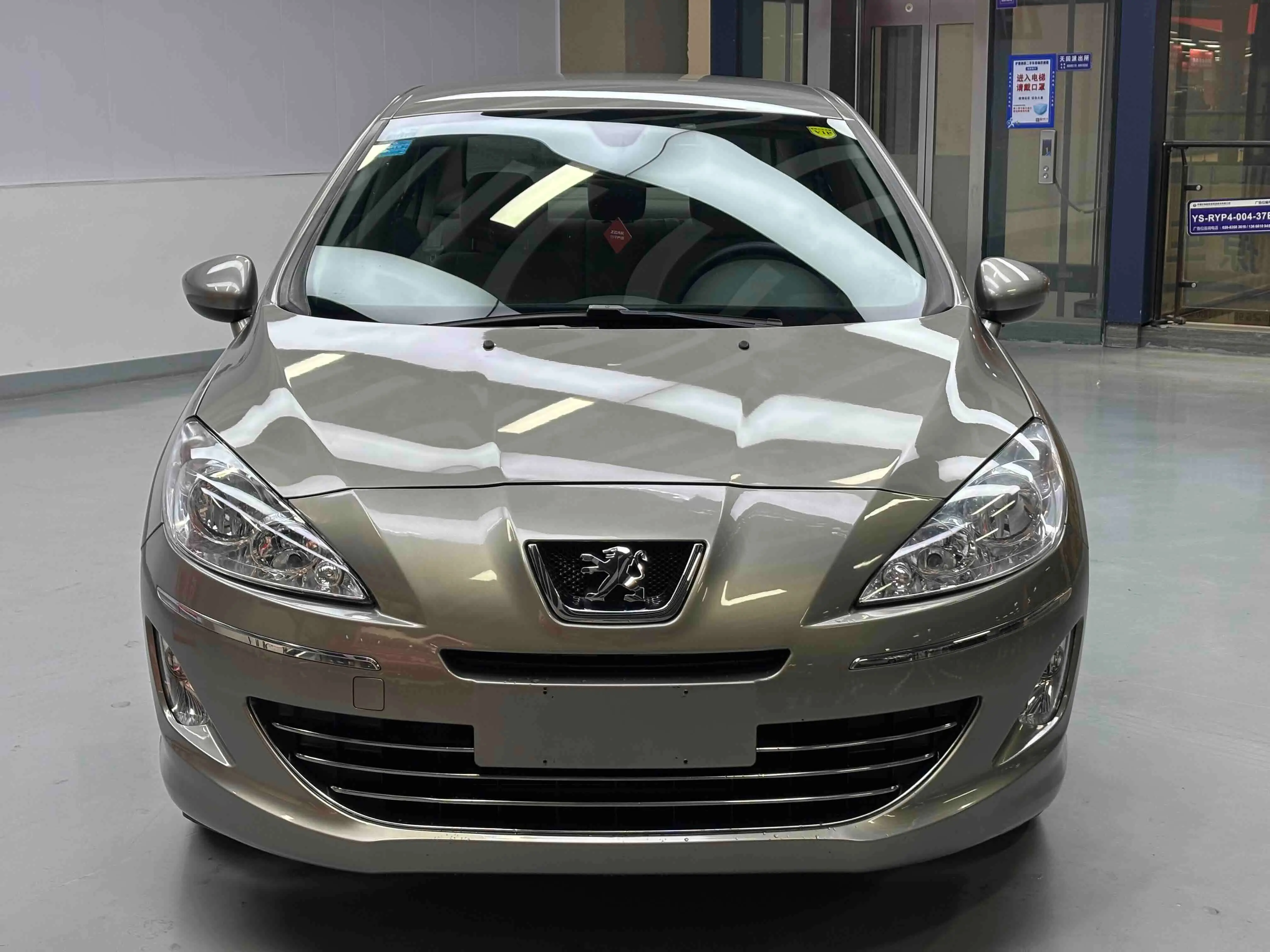 Peugeot 408  из Китая