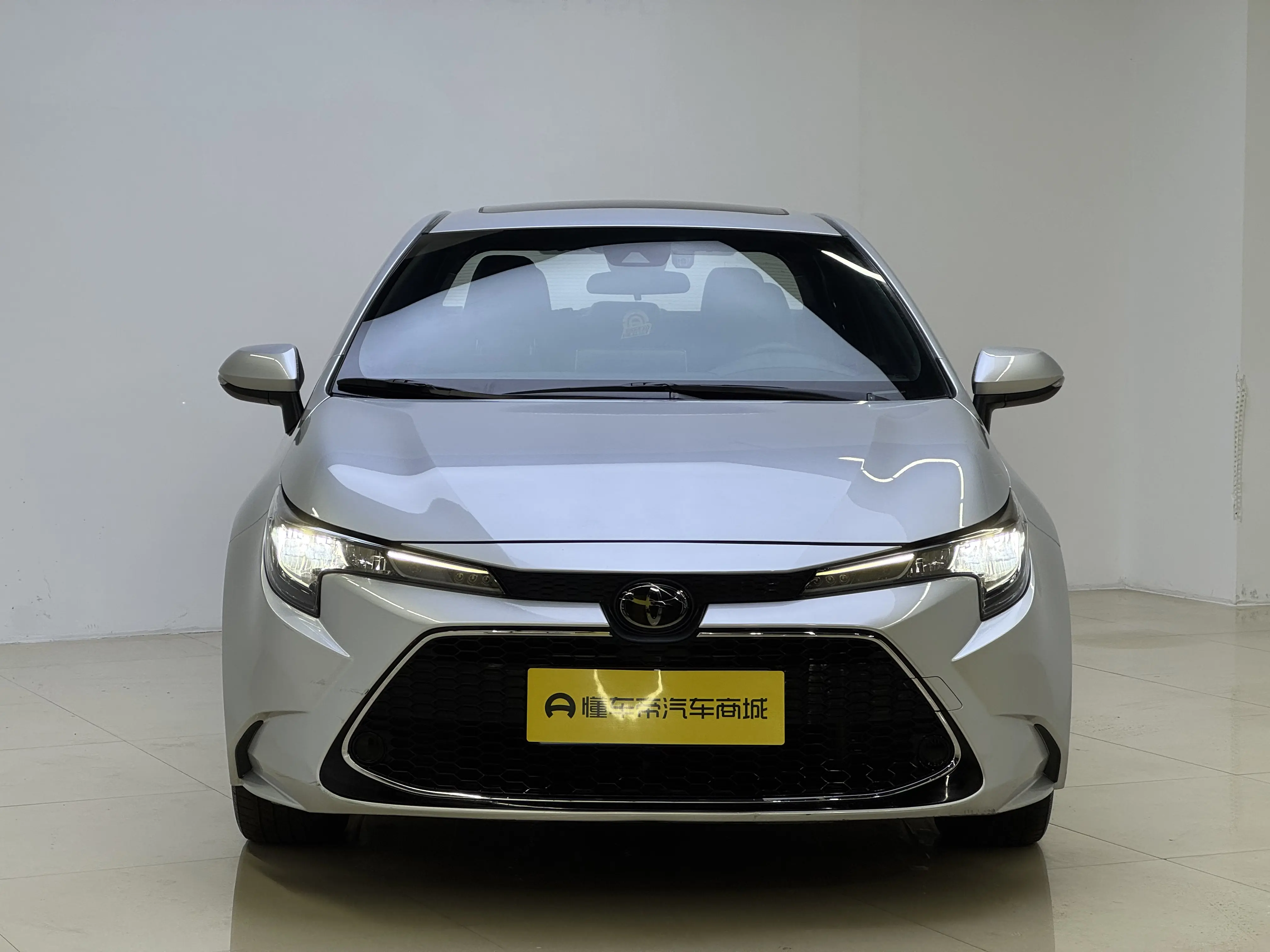 Toyota Levin (Lei Ling)  из Китая