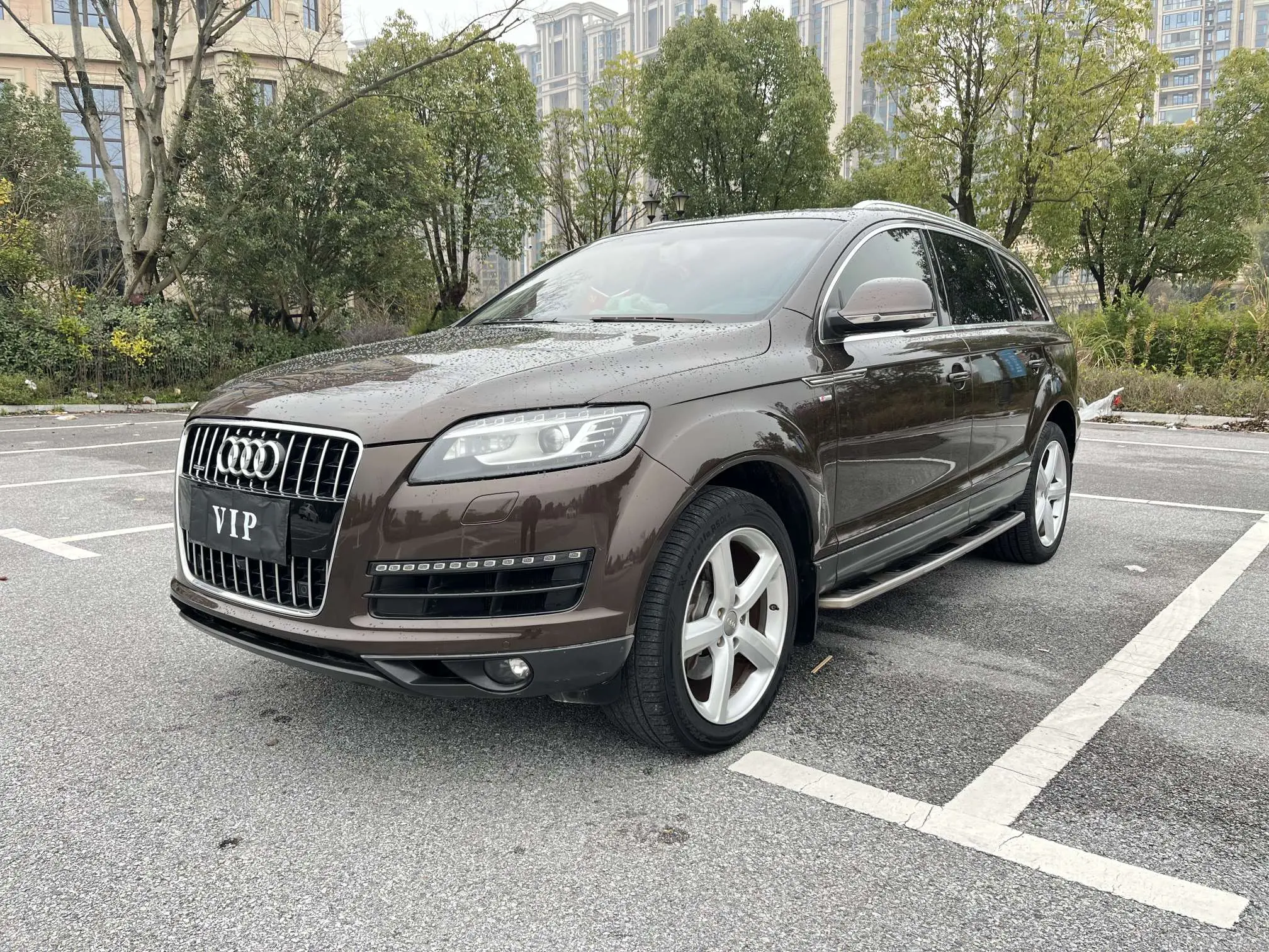 Audi Q7  из Китая