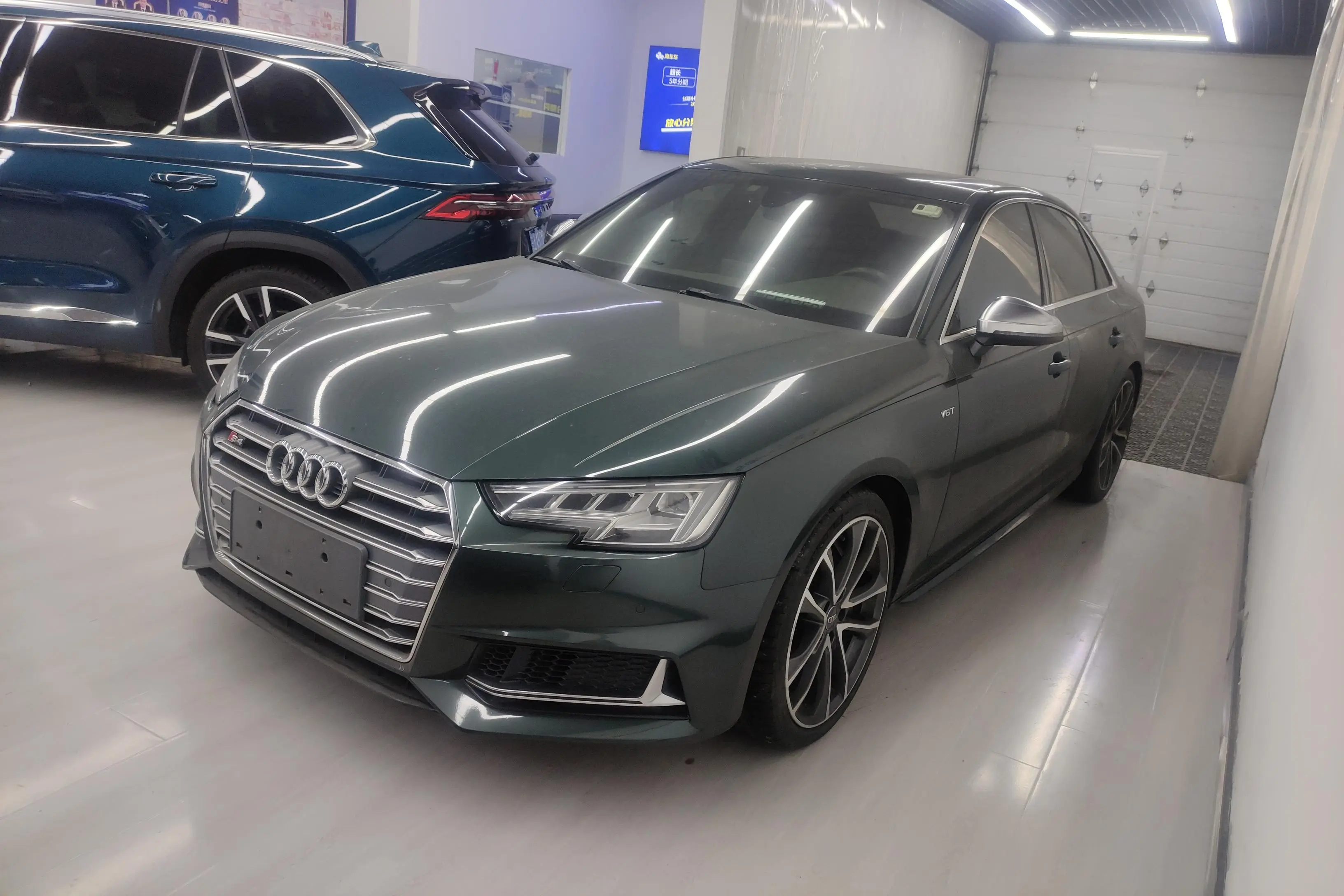 Audi S4  из Китая