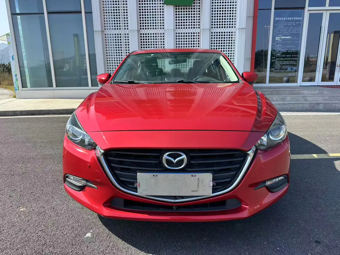 Mazda Axela (Mazda3)  из Китая