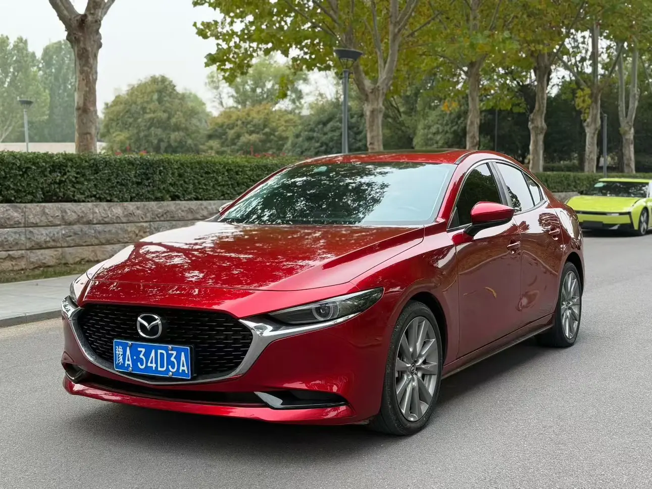 Mazda Axela (Mazda3)  из Китая