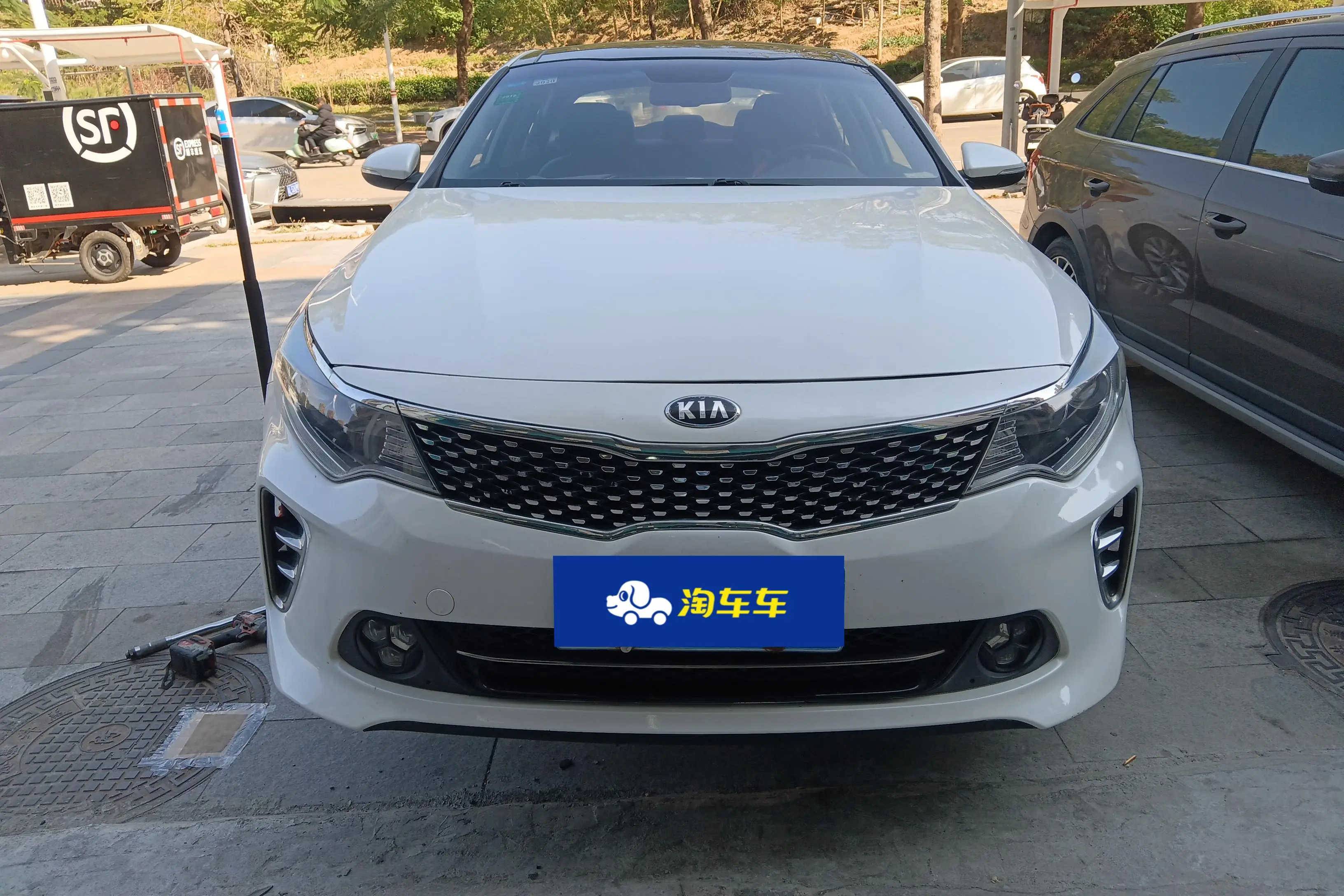 Kia K5  из Китая