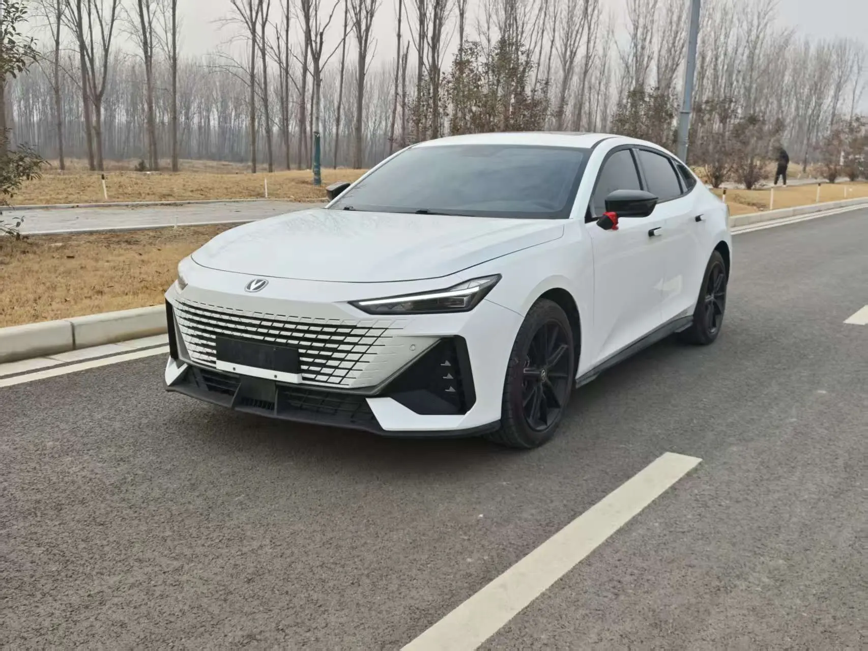 Changan UNI-V  из Китая