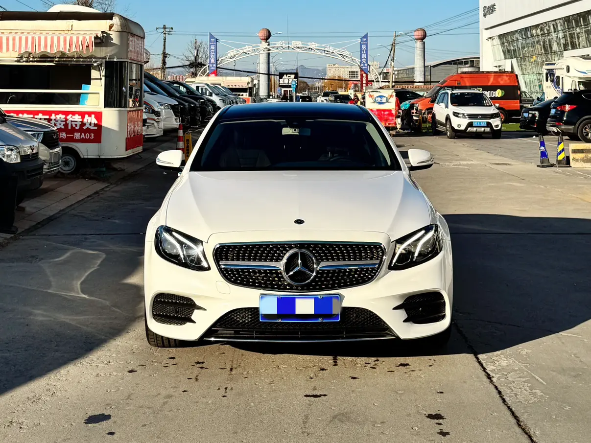 Mercedes-Benz E-Class  из Китая