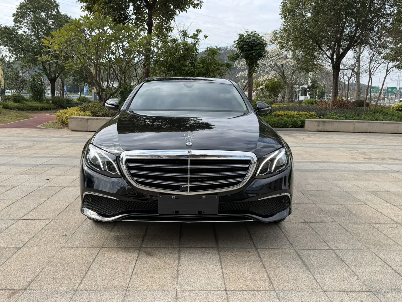 Mercedes-Benz E-Class  из Китая