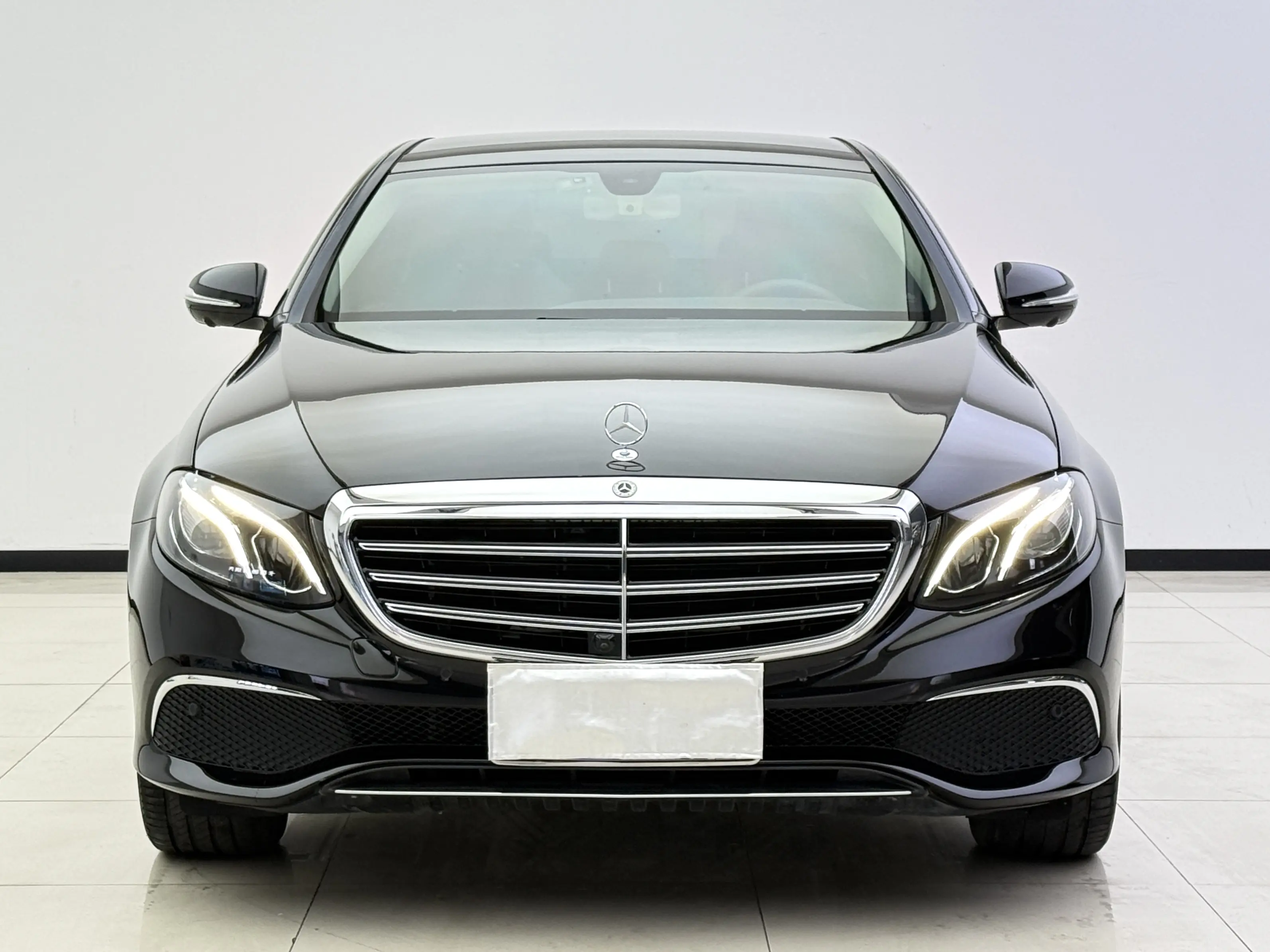Mercedes-Benz E-Class  из Китая