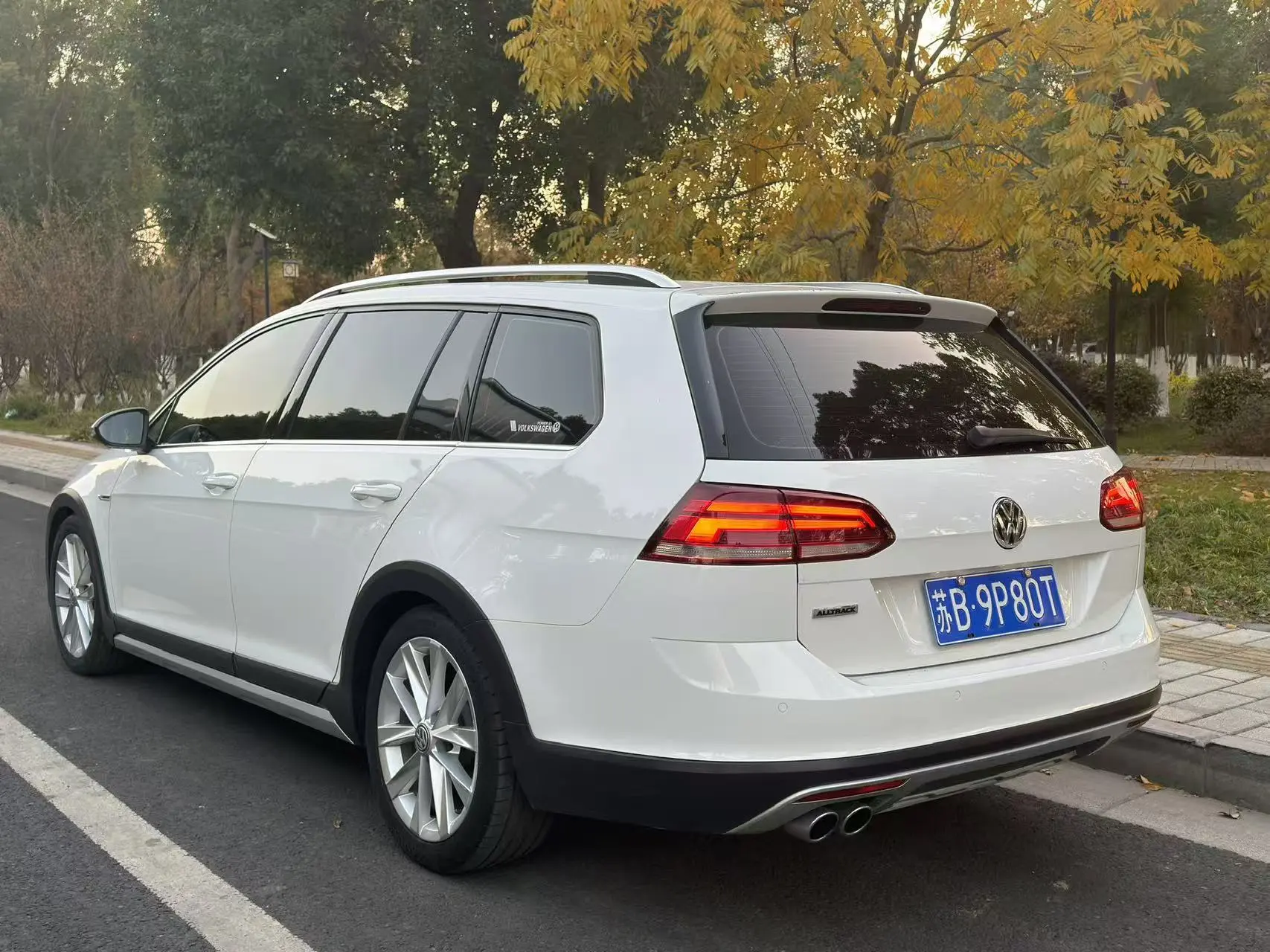 Volkswagen Golf  из Китая