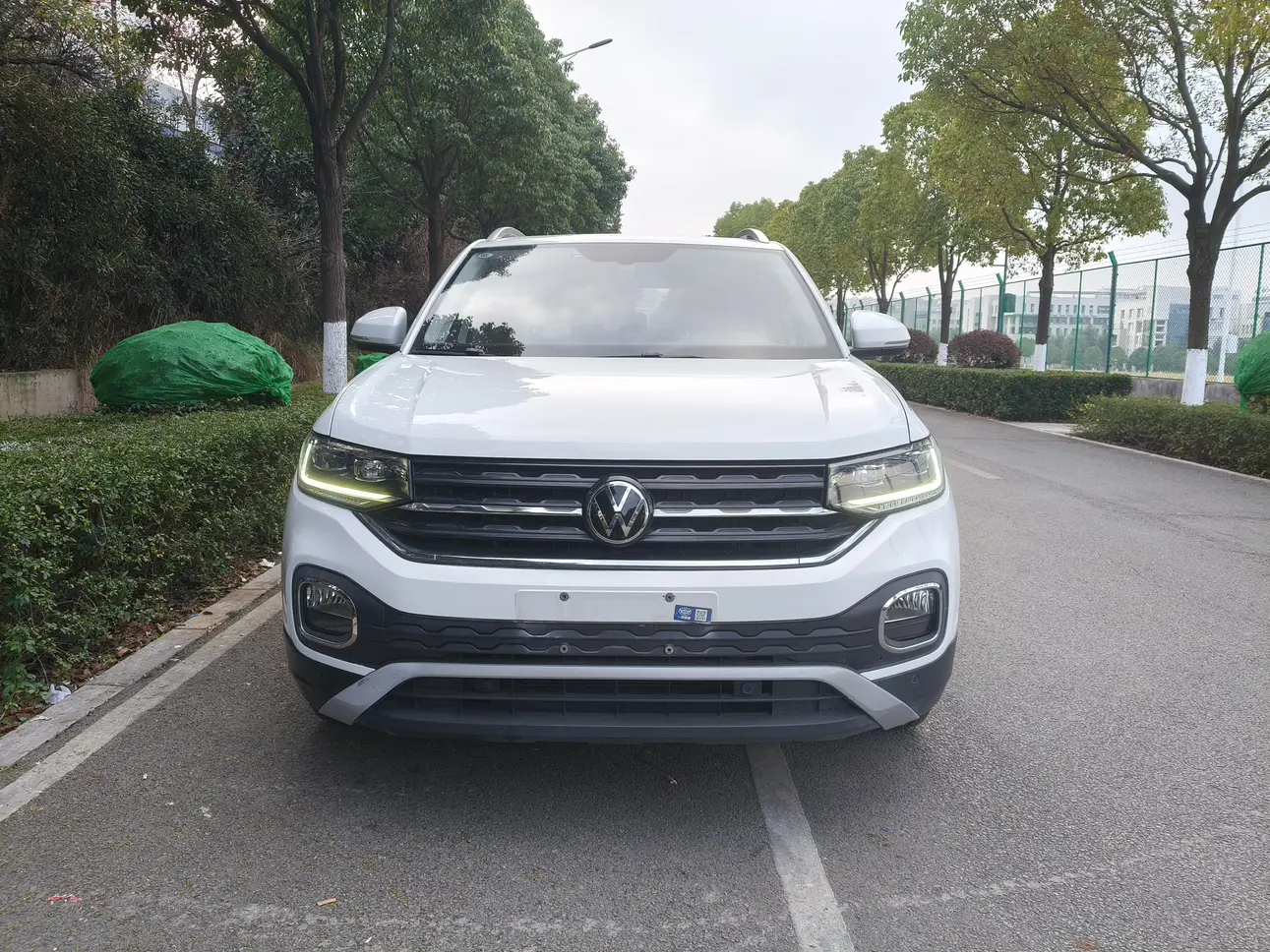 Volkswagen Explore the shadows  из Китая