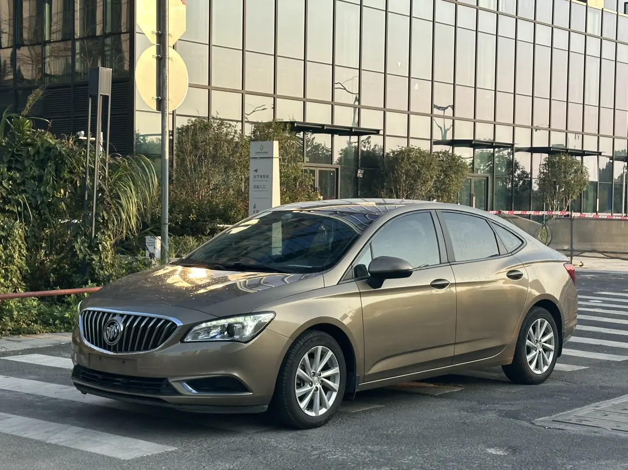 Buick Valeant  из Китая