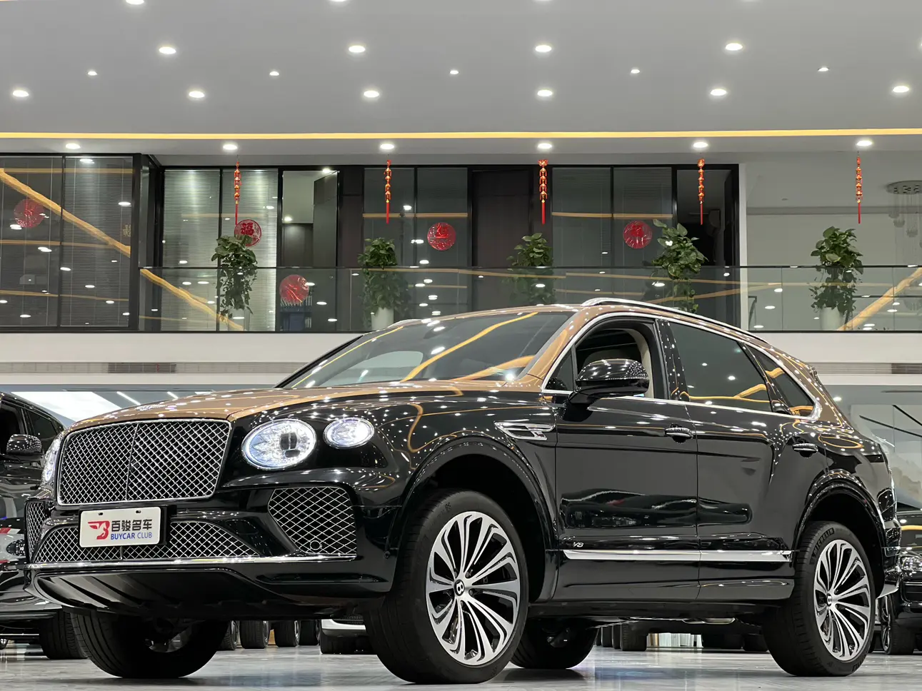 Bentley Bentayga  из Китая