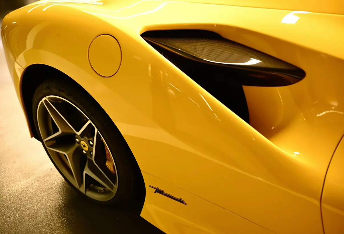 Ferrari F8  из Китая