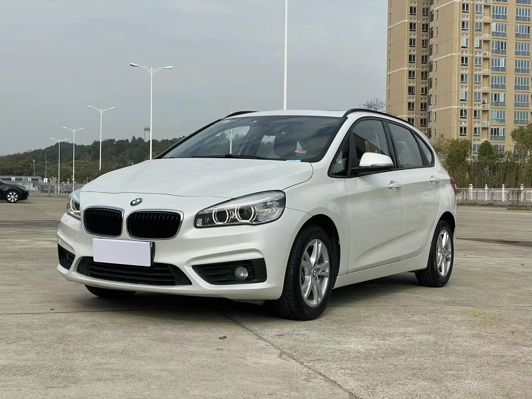 BMW 2 Series Active Tourer  из Китая