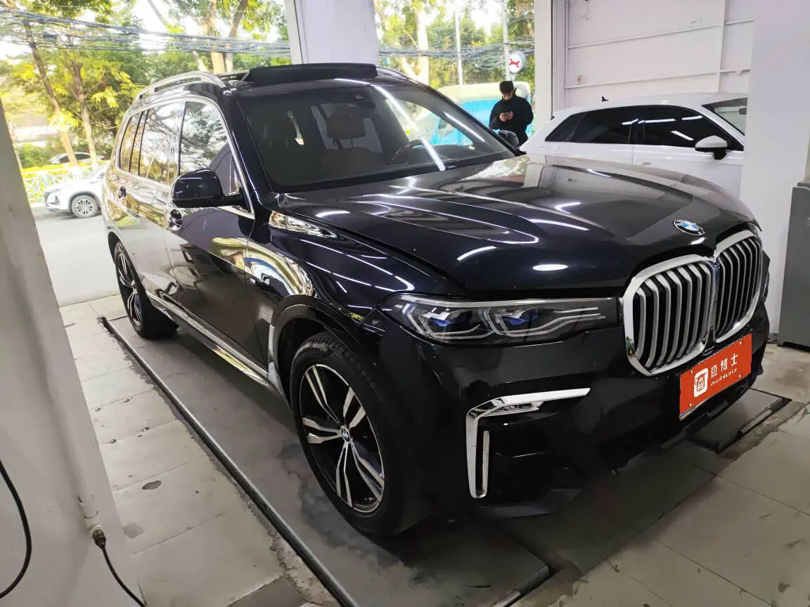 BMW X7  из Китая