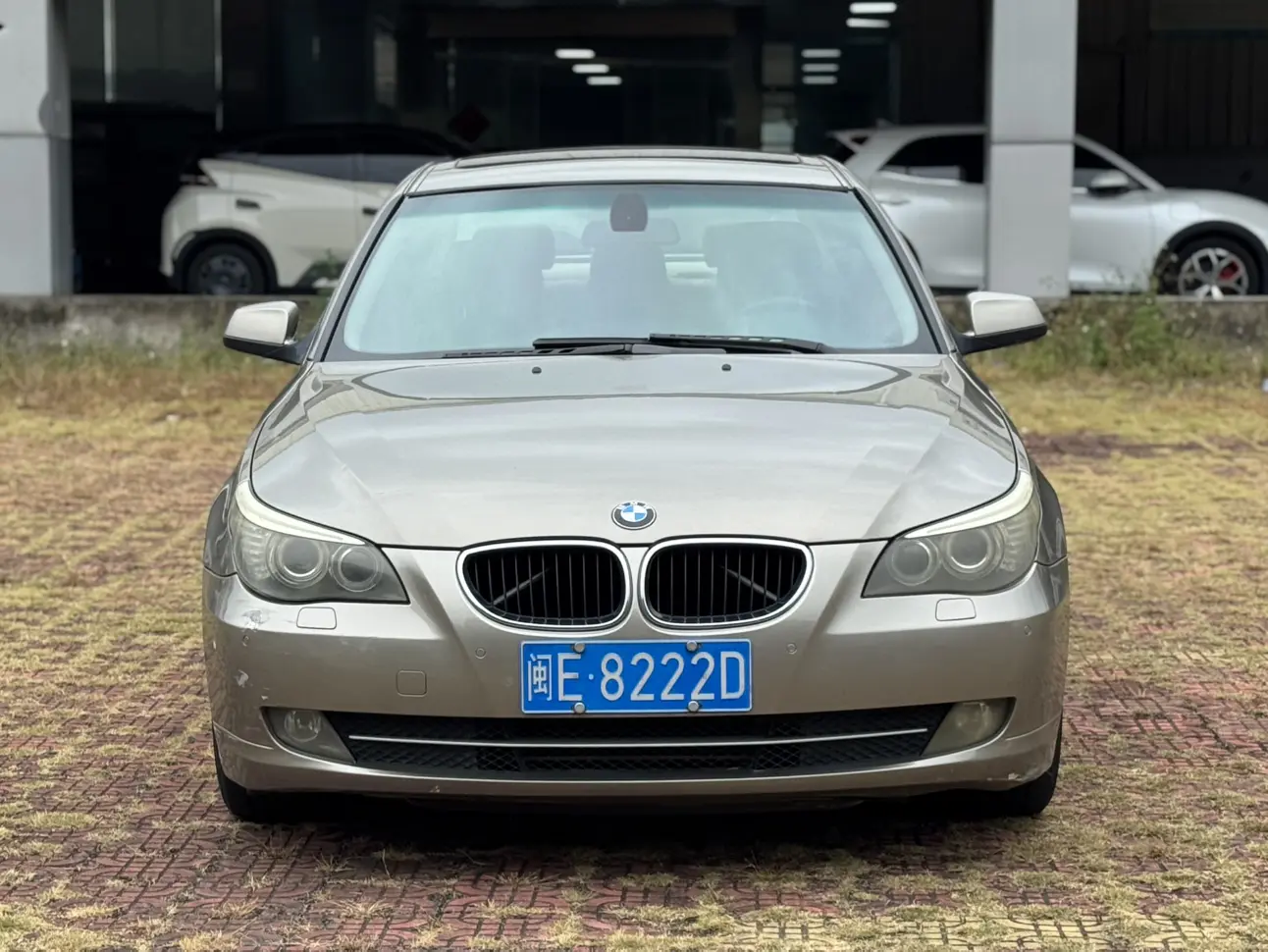 BMW 5 Series  из Китая