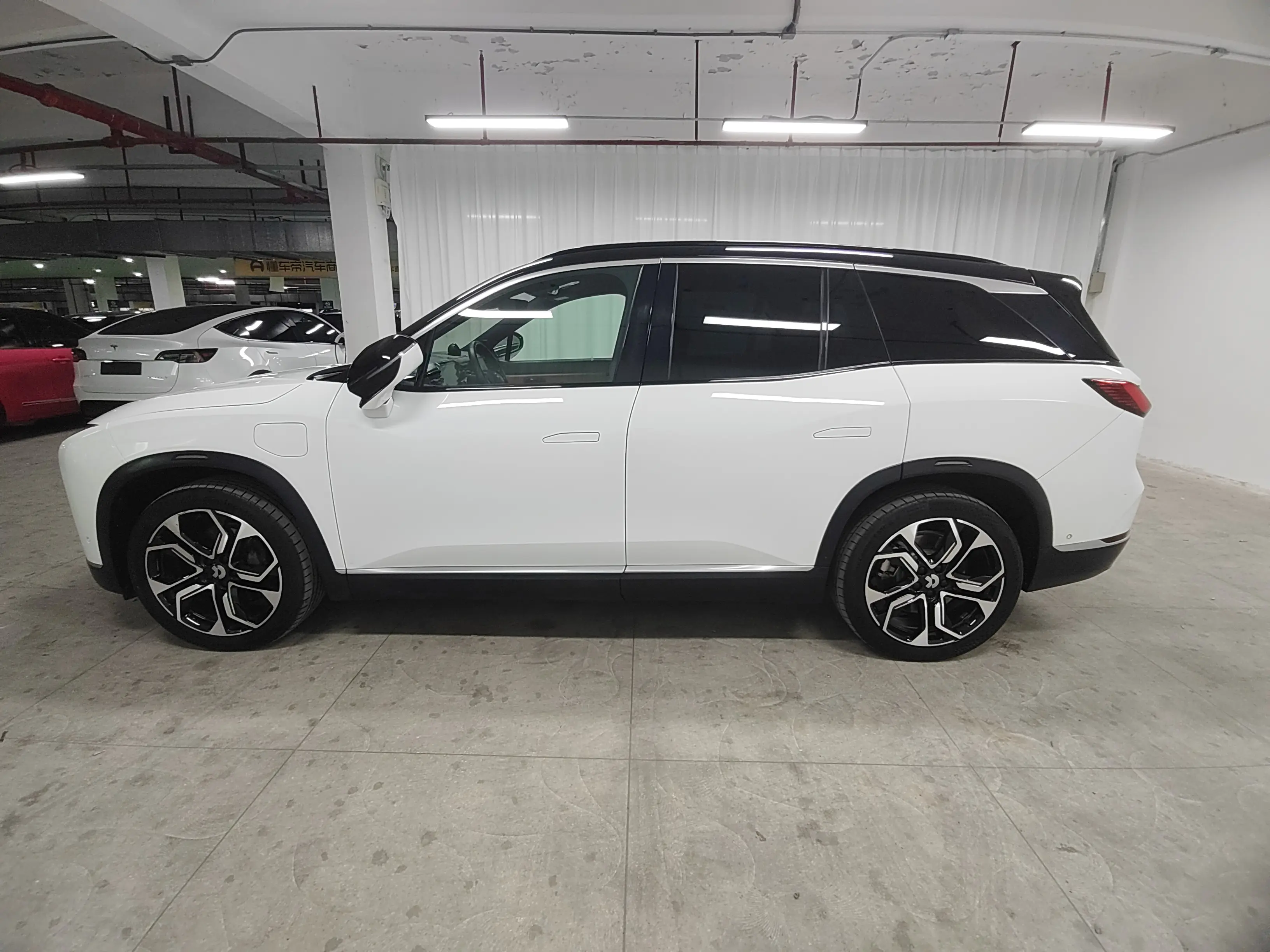 NIO ES8  из Китая