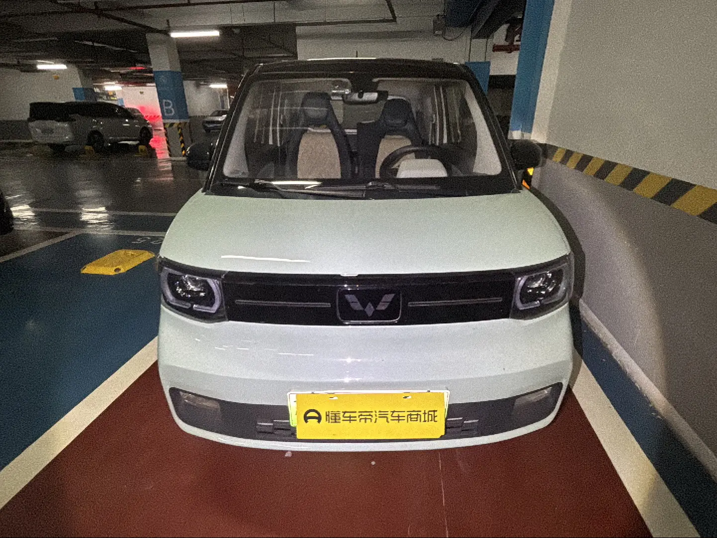 Wuling Hongguang MINIEV  из Китая