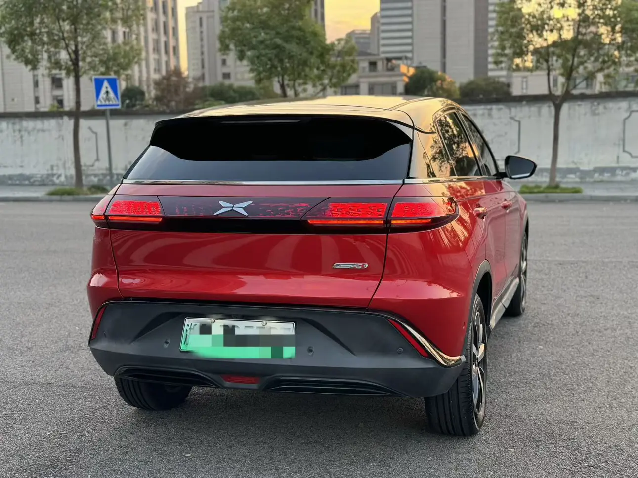 Xpeng G3  из Китая