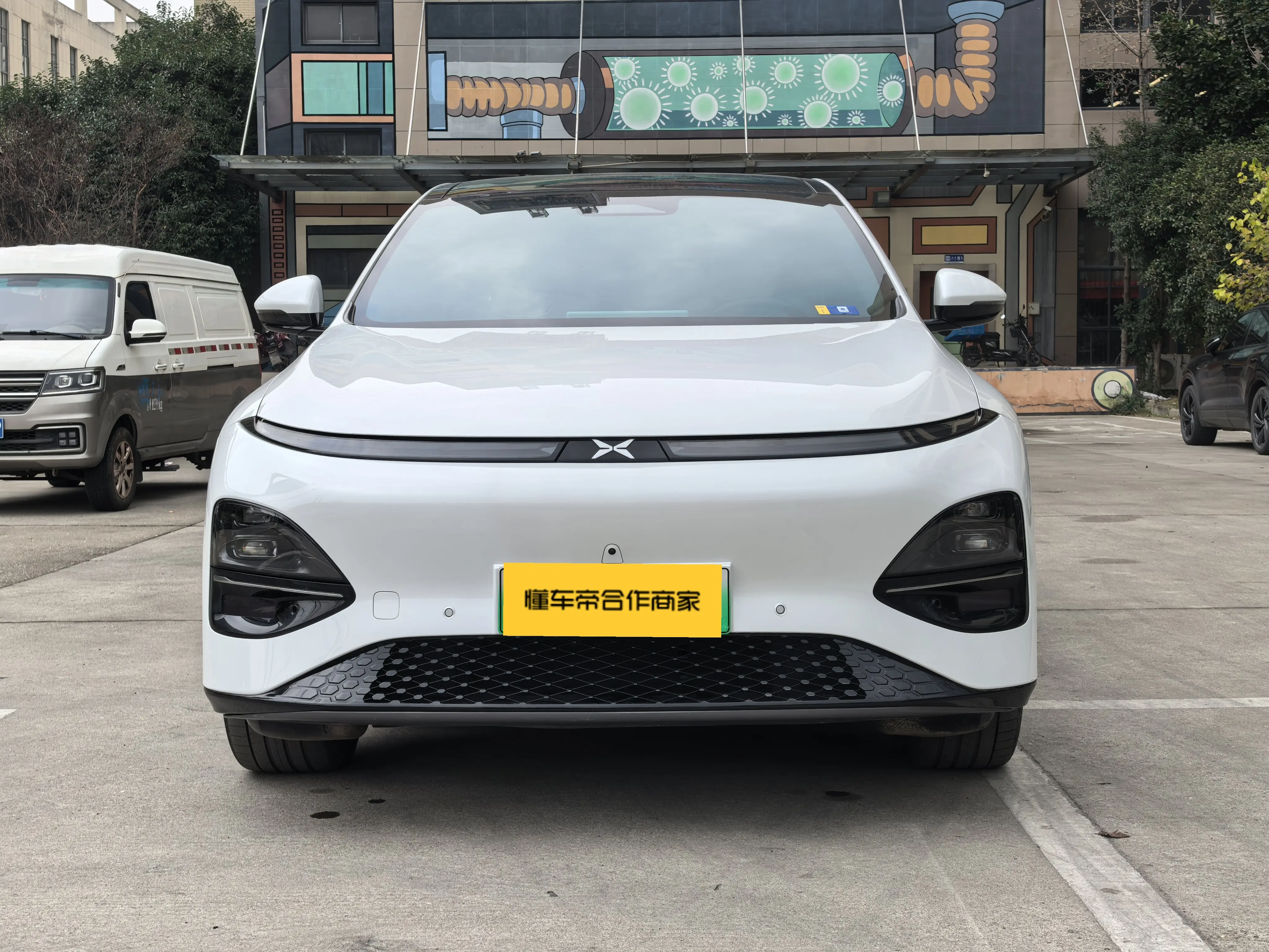 Xpeng G6  из Китая