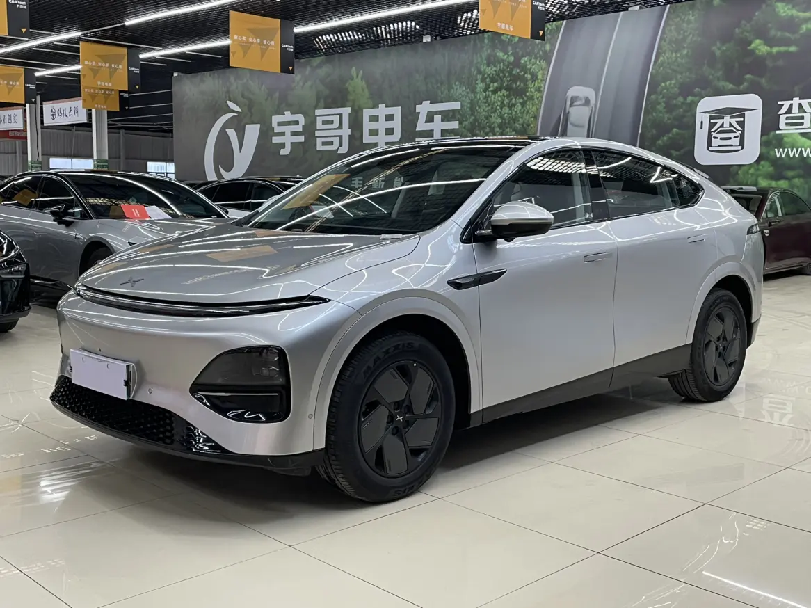 Xpeng G6  из Китая