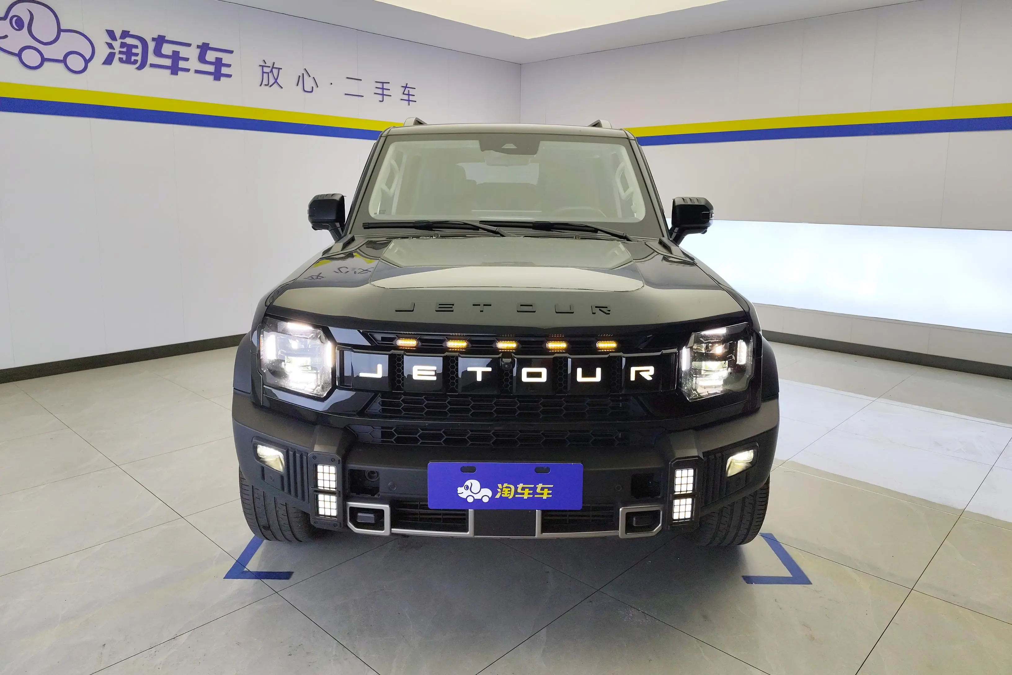 Jetour Jet Traveler  из Китая