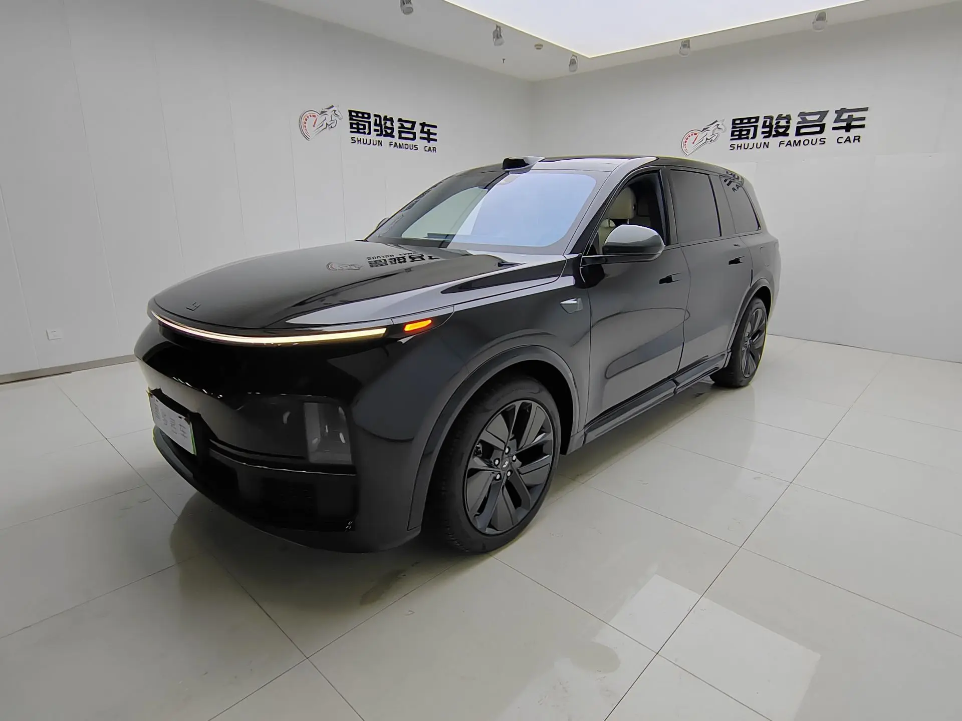 Li L9 (Ideal L9)  из Китая