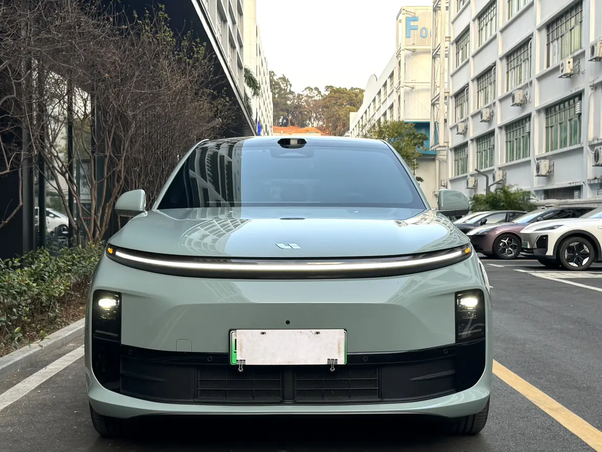 Li L6 (Ideal L6)  из Китая