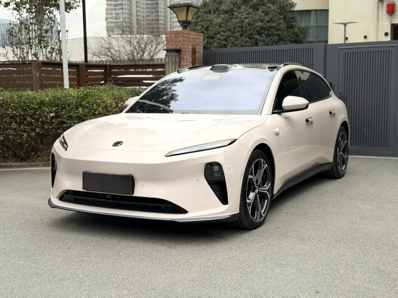 NIO ET5T  из Китая