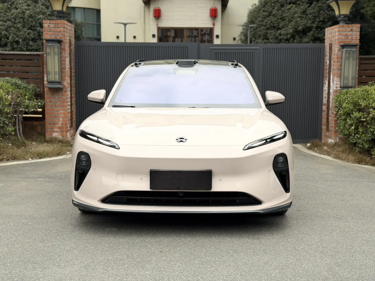 NIO ET5T  из Китая