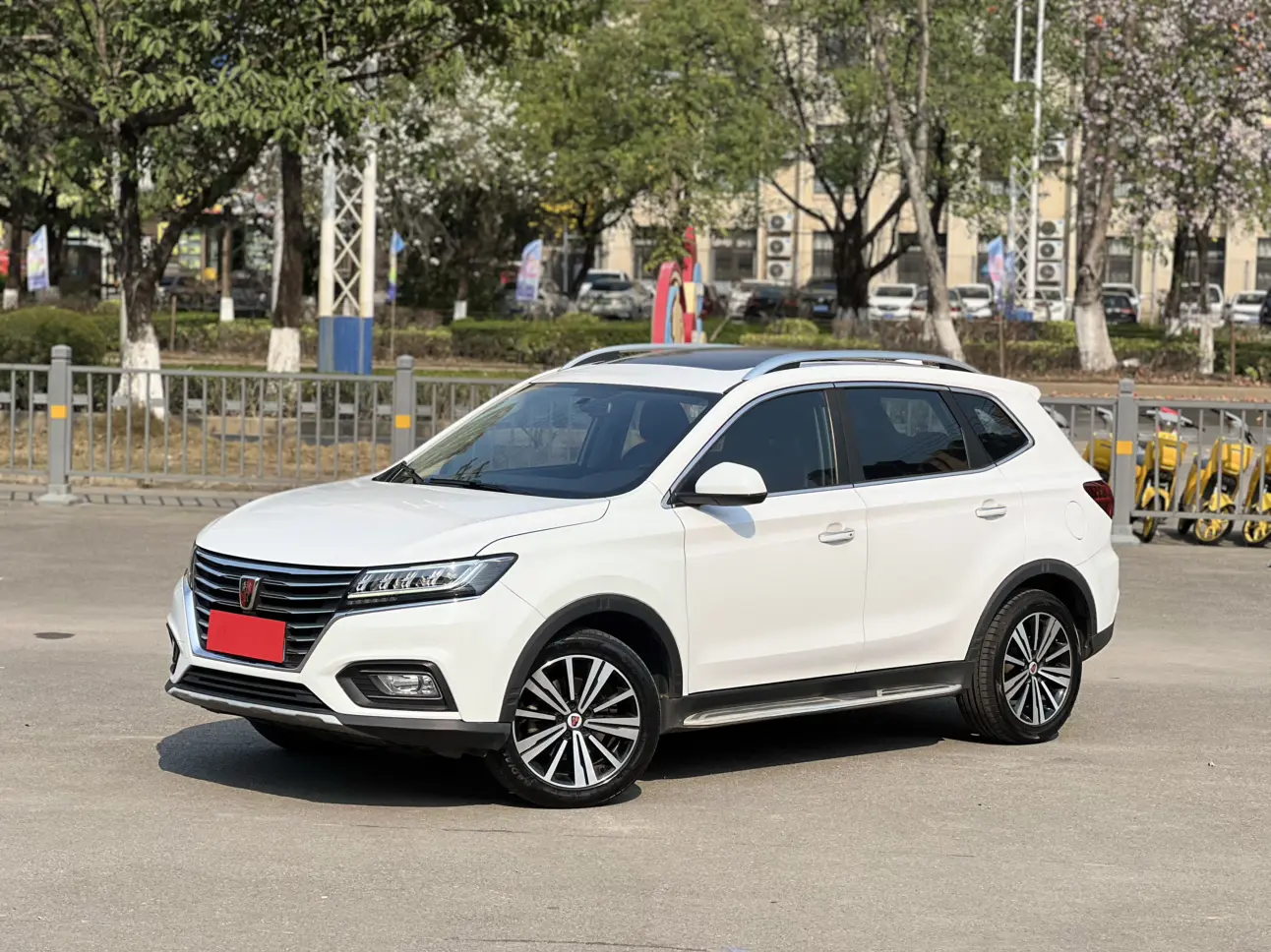 Roewe RX5  из Китая