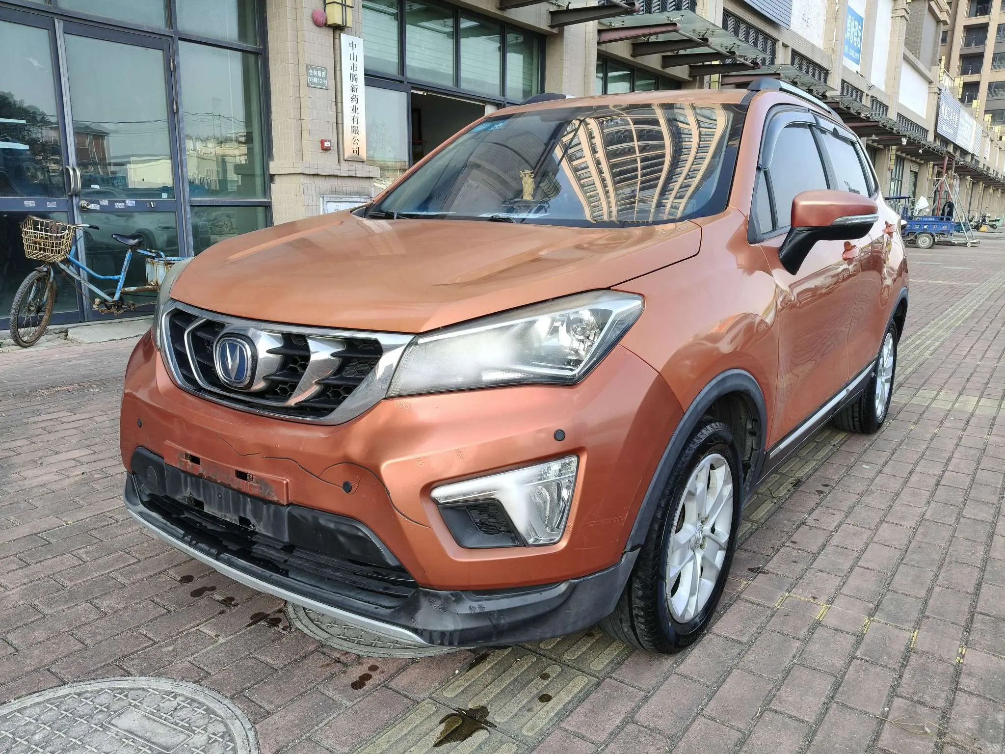 Changan CS15  из Китая