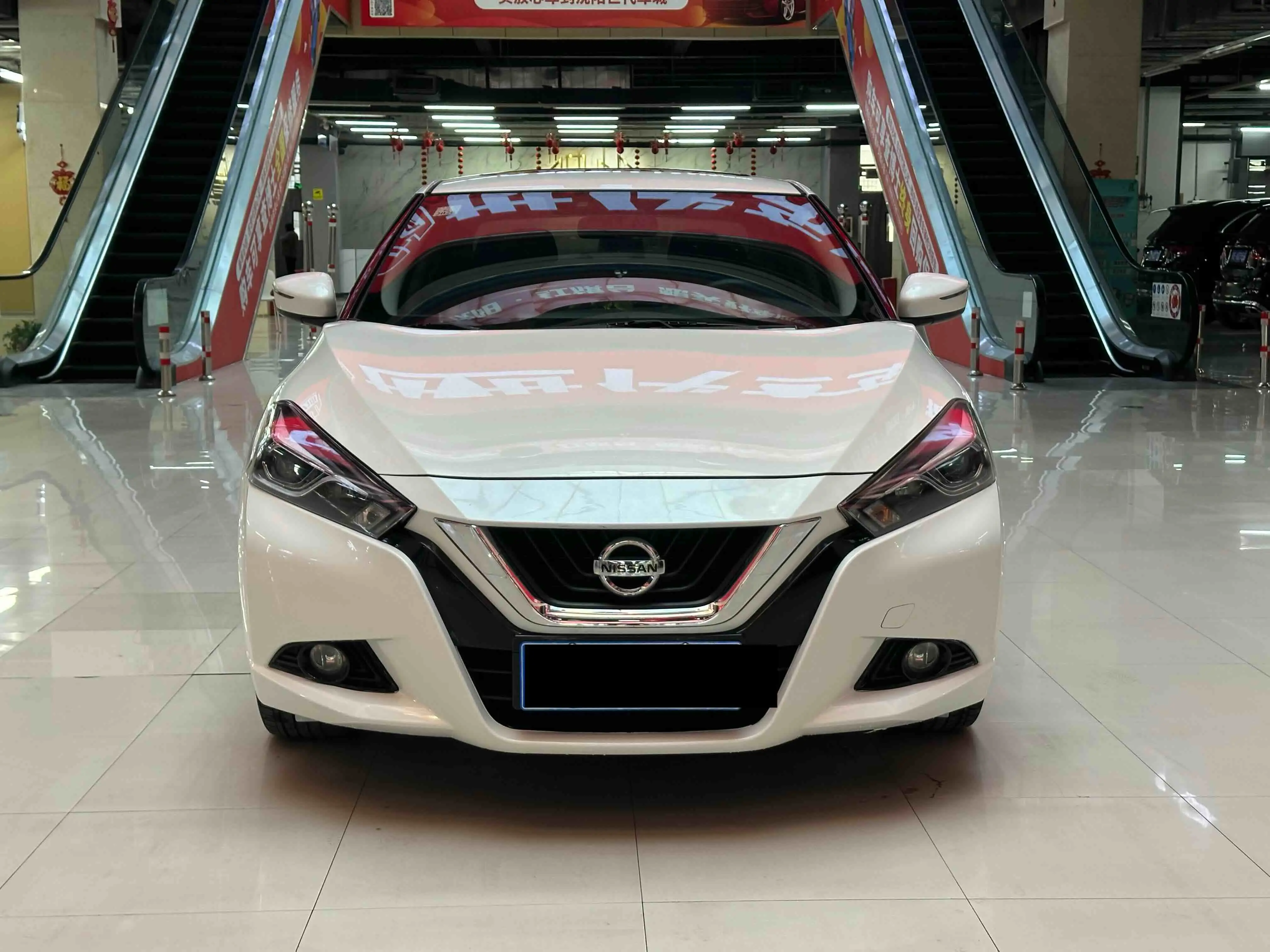 Nissan Bluebird  из Китая