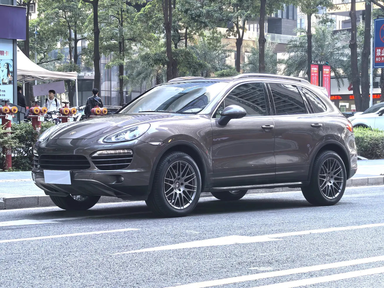 Porsche Cayenne  из Китая