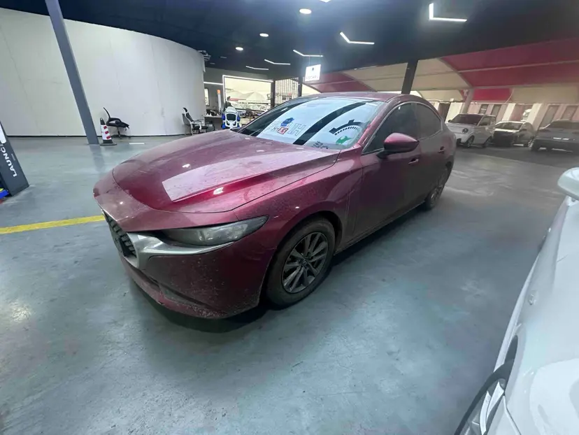 Mazda Axela (Mazda3)  из Китая