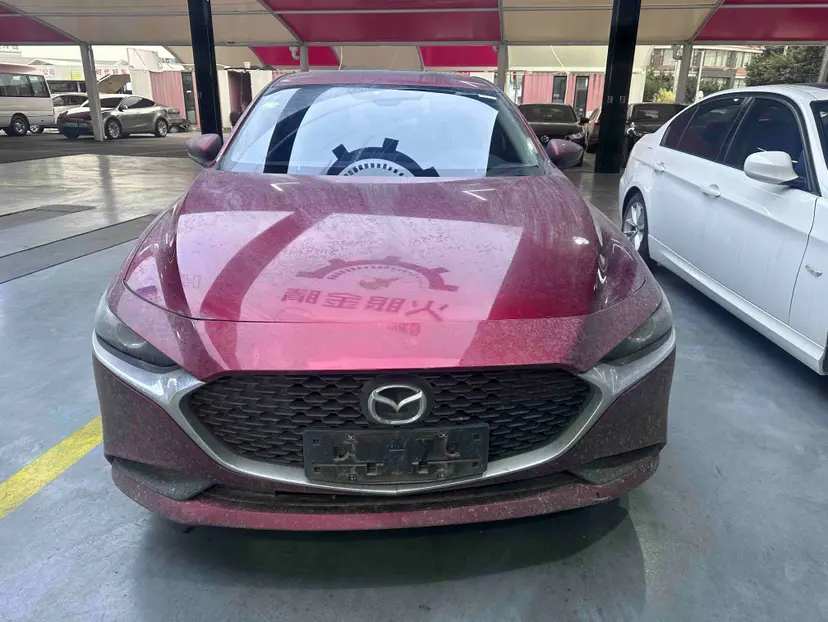 Mazda Axela (Mazda3)  из Китая