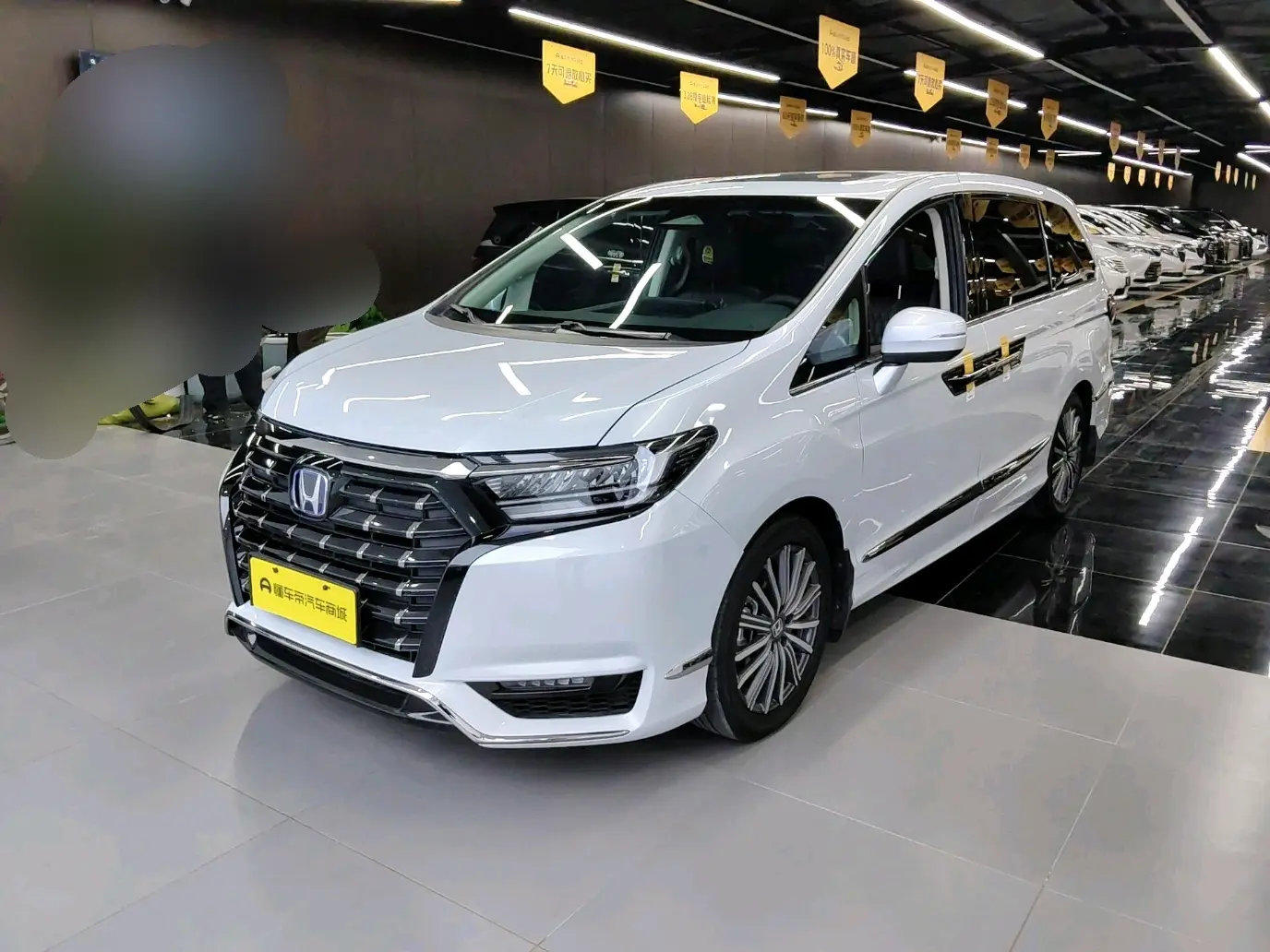 Honda Elysion (Alison)  из Китая