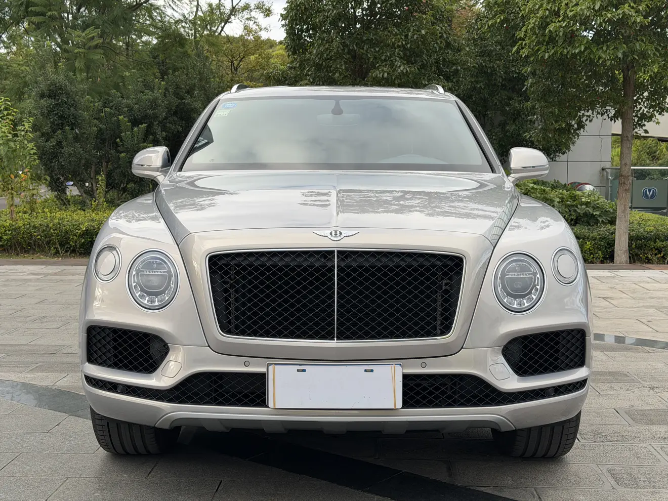 Bentley Bentayga  из Китая