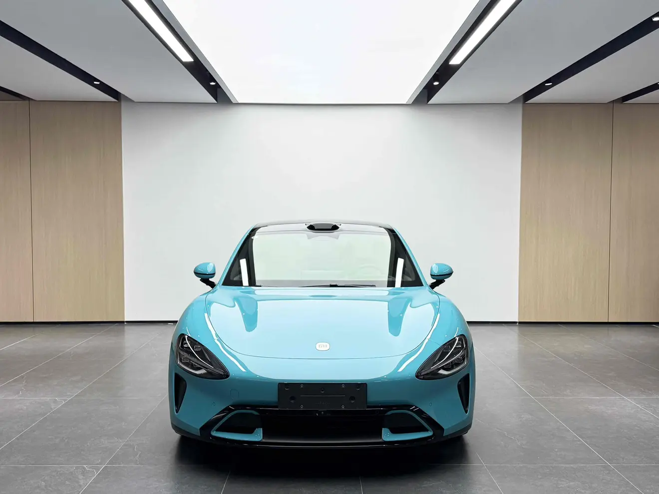 Xiaomi car Xiaomi SU7  из Китая