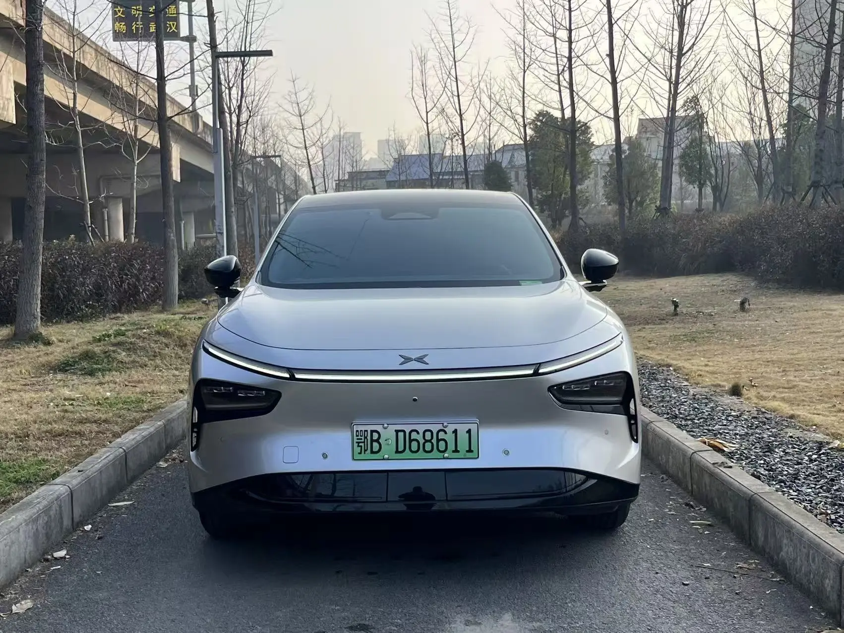 Xpeng G7  из Китая