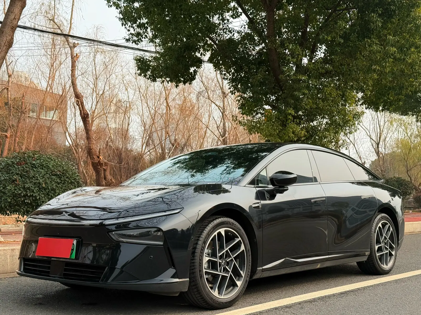 Xpeng P7+  из Китая