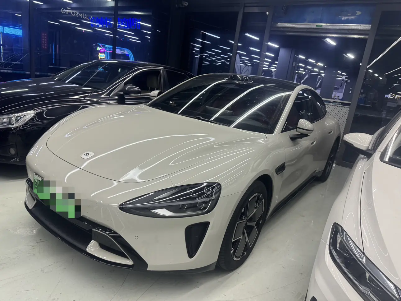 Xiaomi car Xiaomi SU7  из Китая