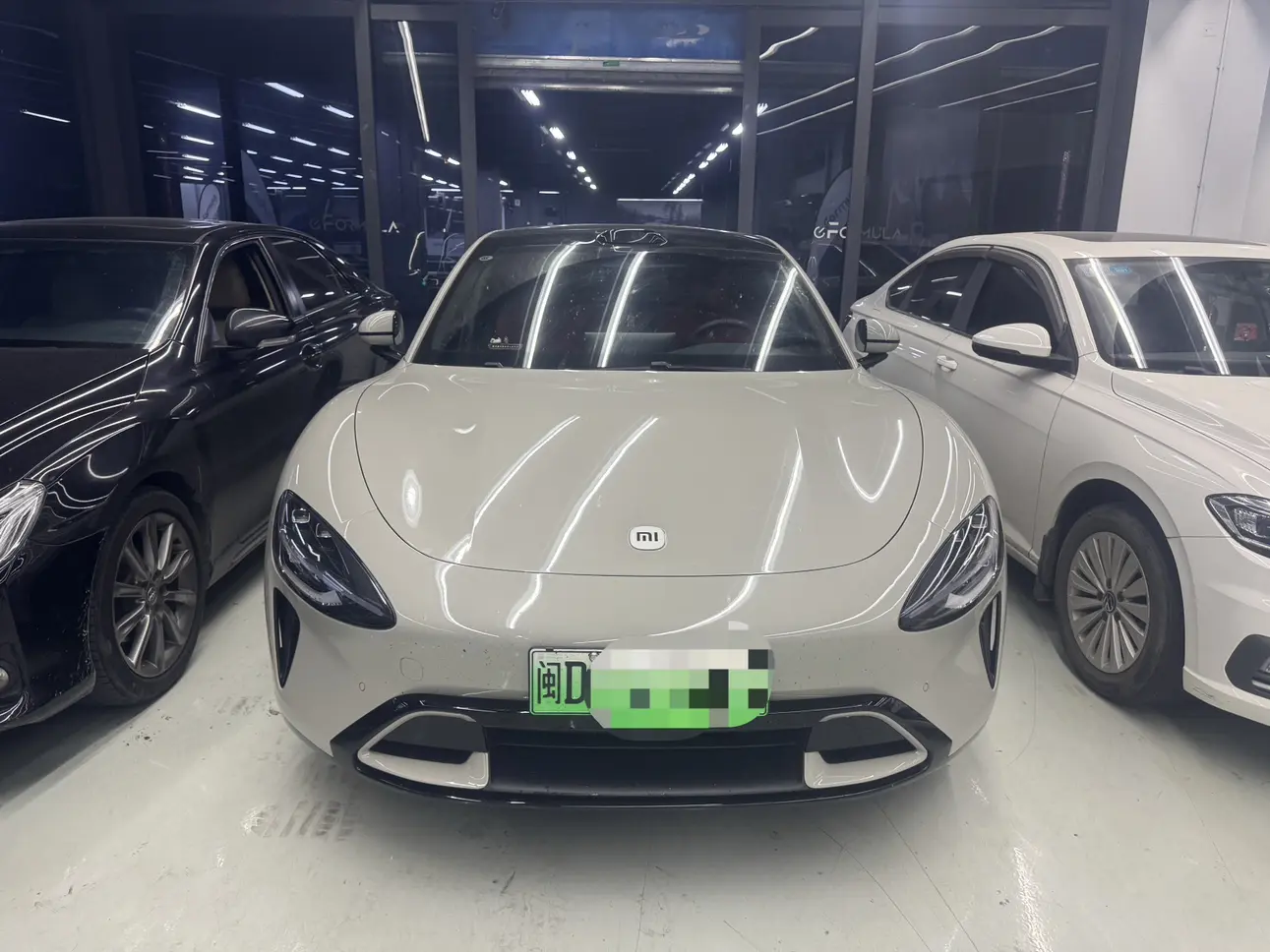 Xiaomi car Xiaomi SU7  из Китая