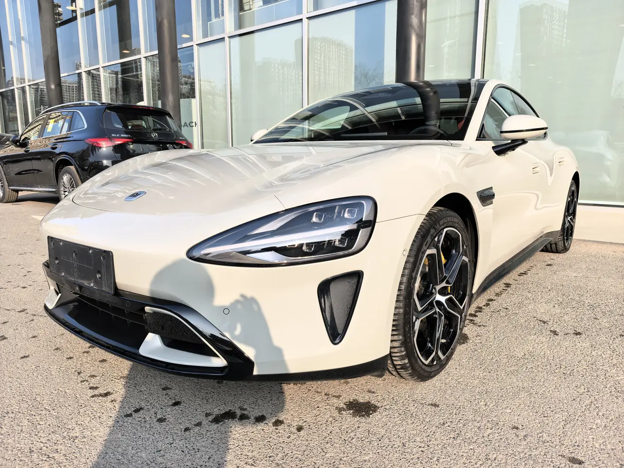 Xiaomi car Xiaomi SU7  из Китая