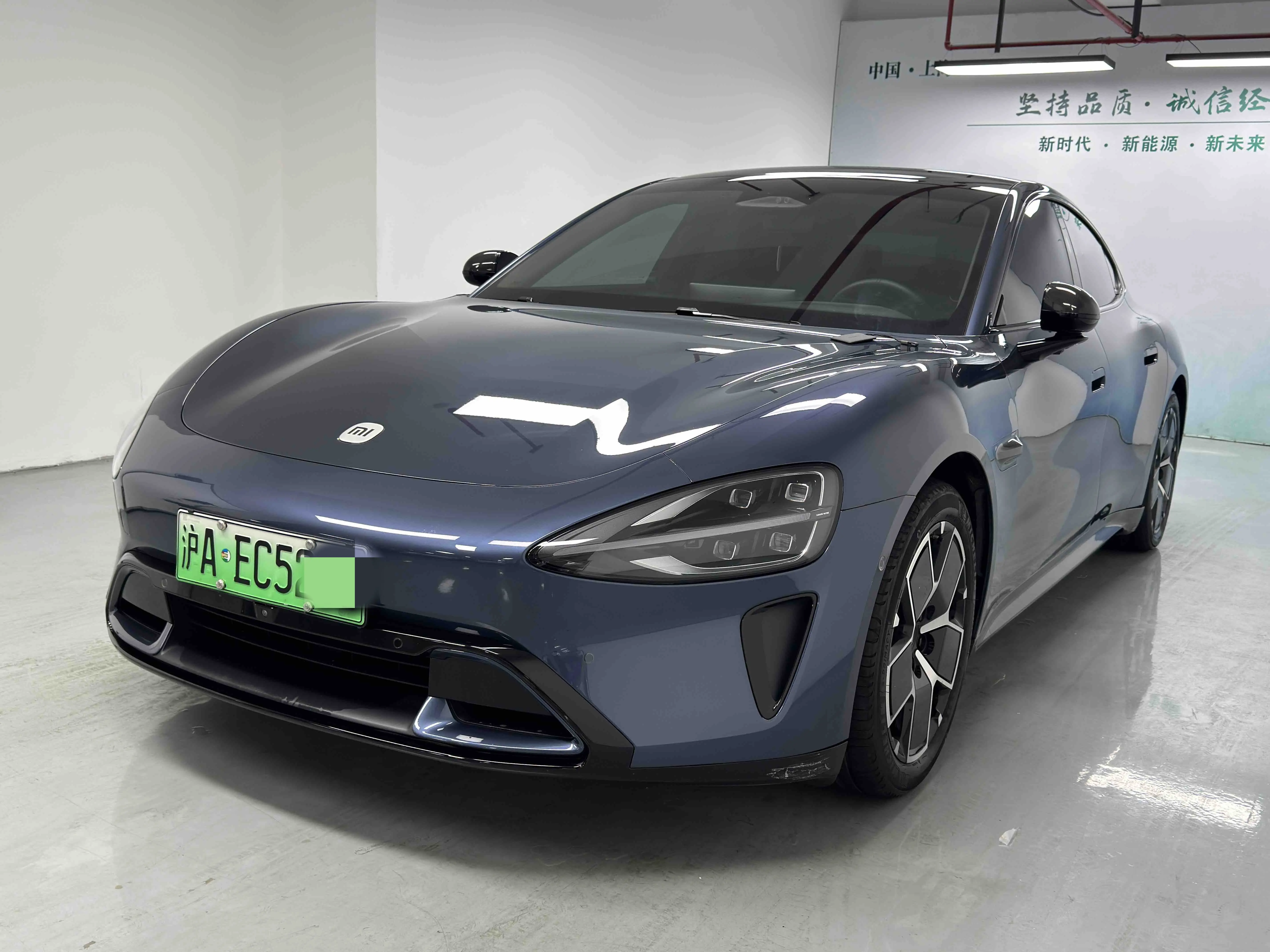 Xiaomi car Xiaomi SU7  из Китая