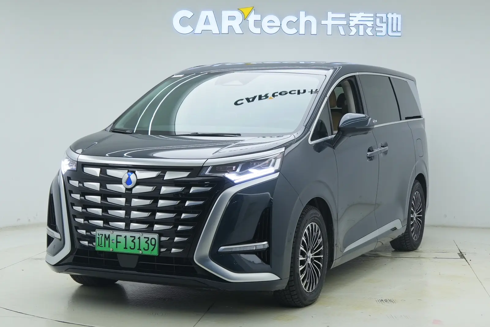 Denza D9 DM  из Китая