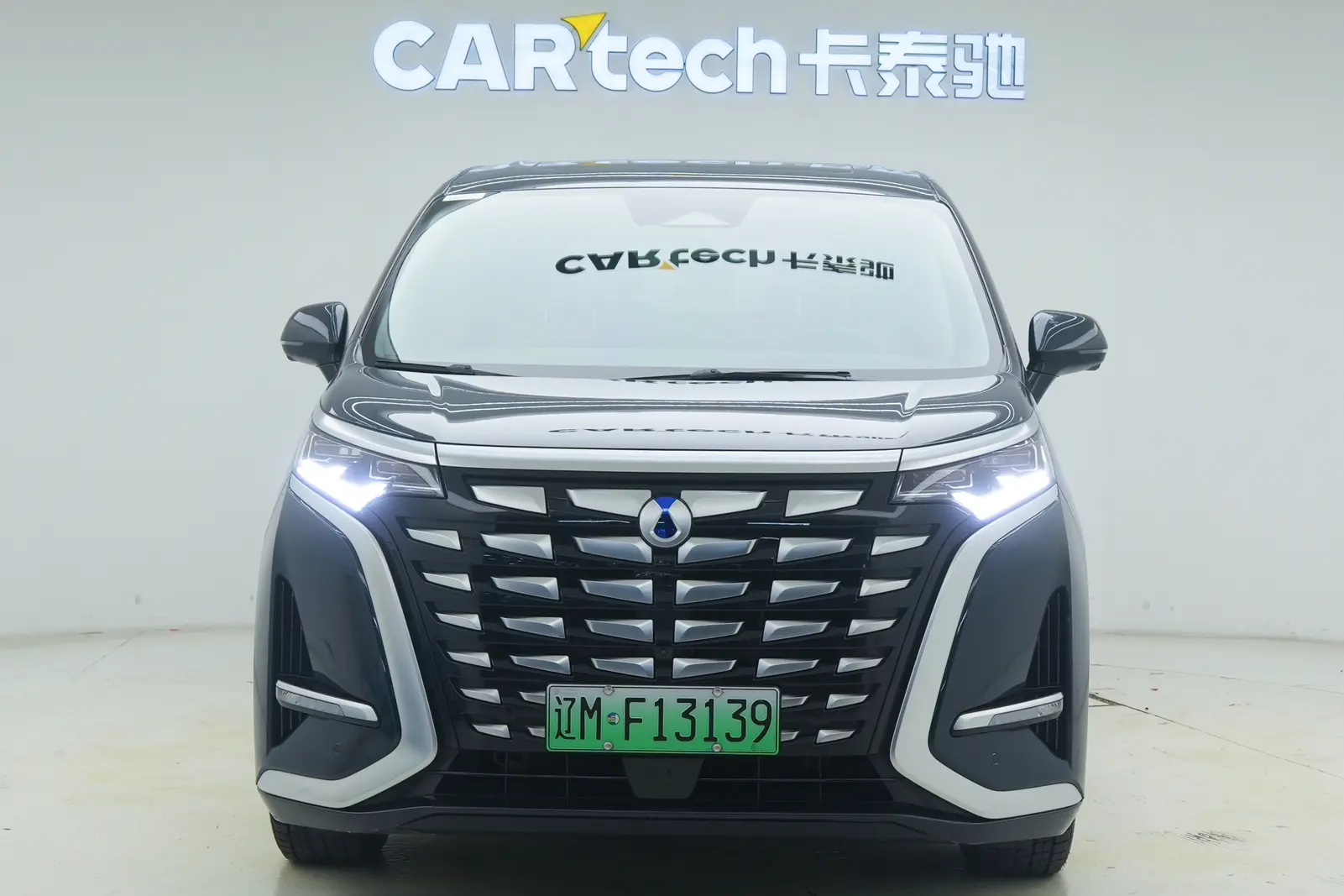 Denza D9 DM  из Китая