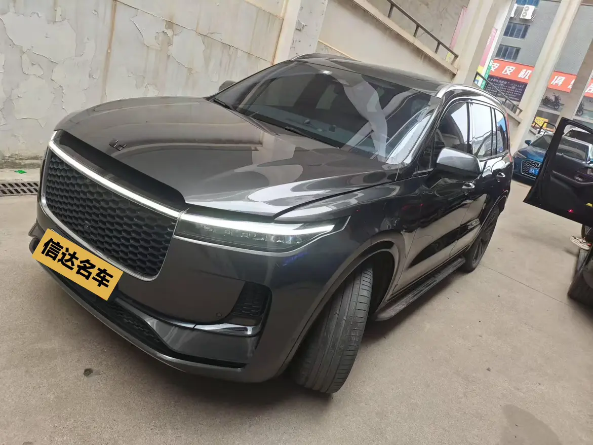 Li ONE (Ideal ONE)  из Китая