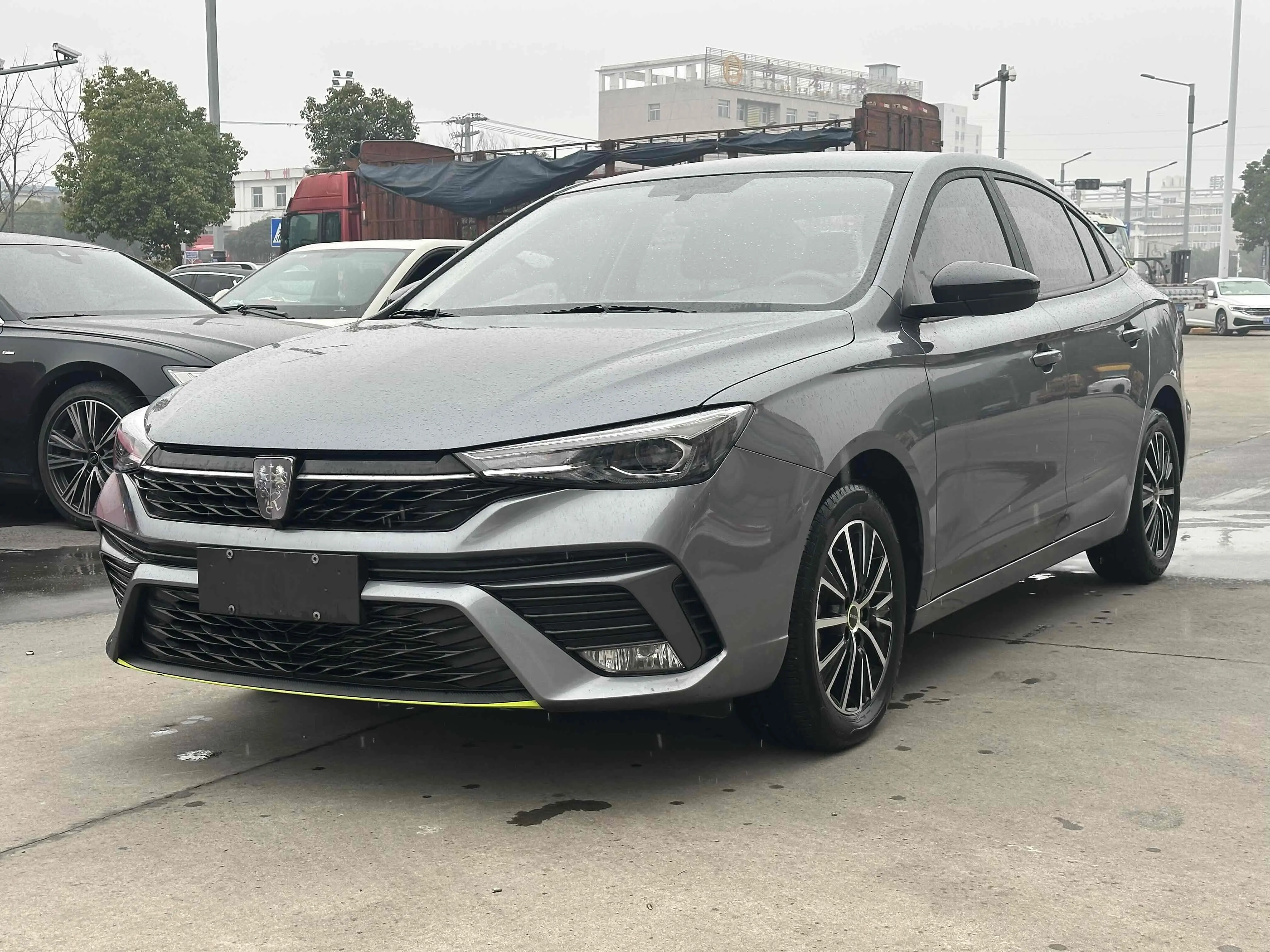 Roewe i5  из Китая