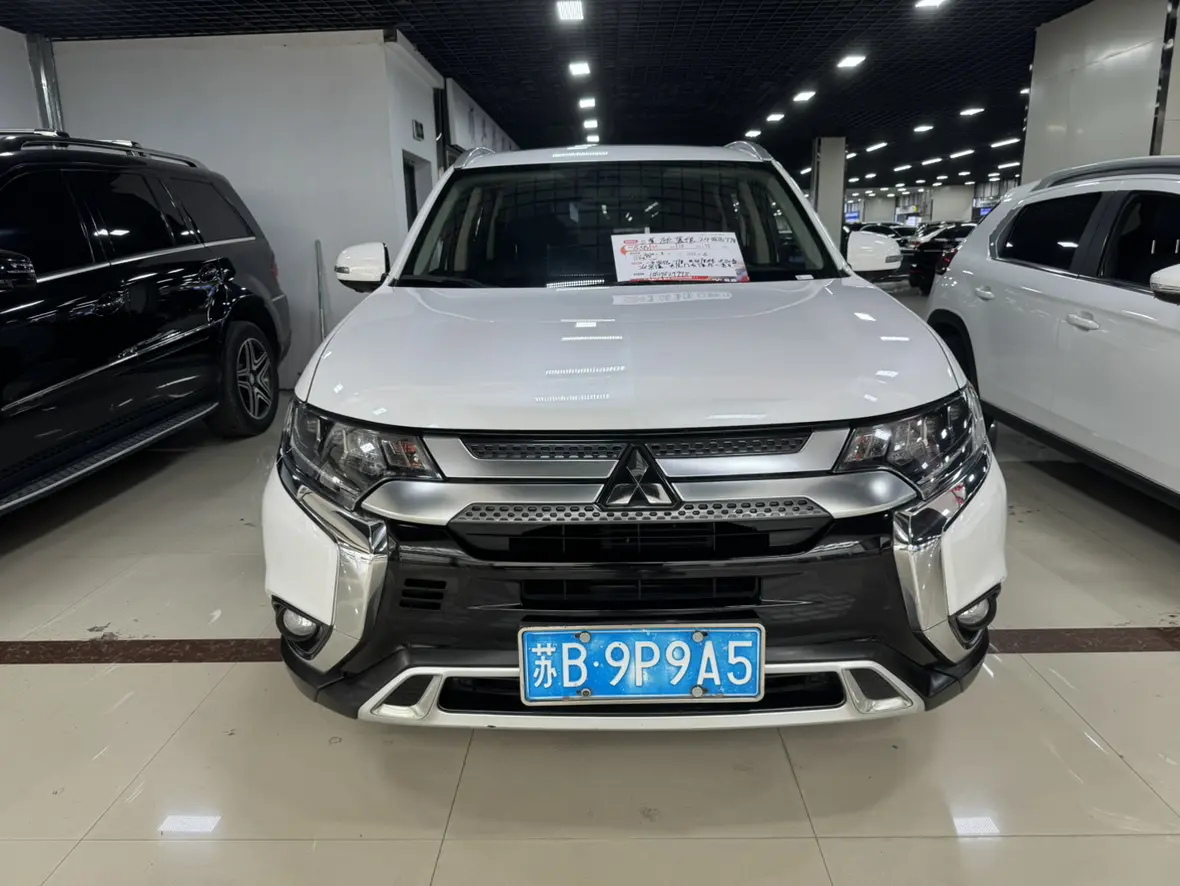 Mitsubishi Outlander  из Китая
