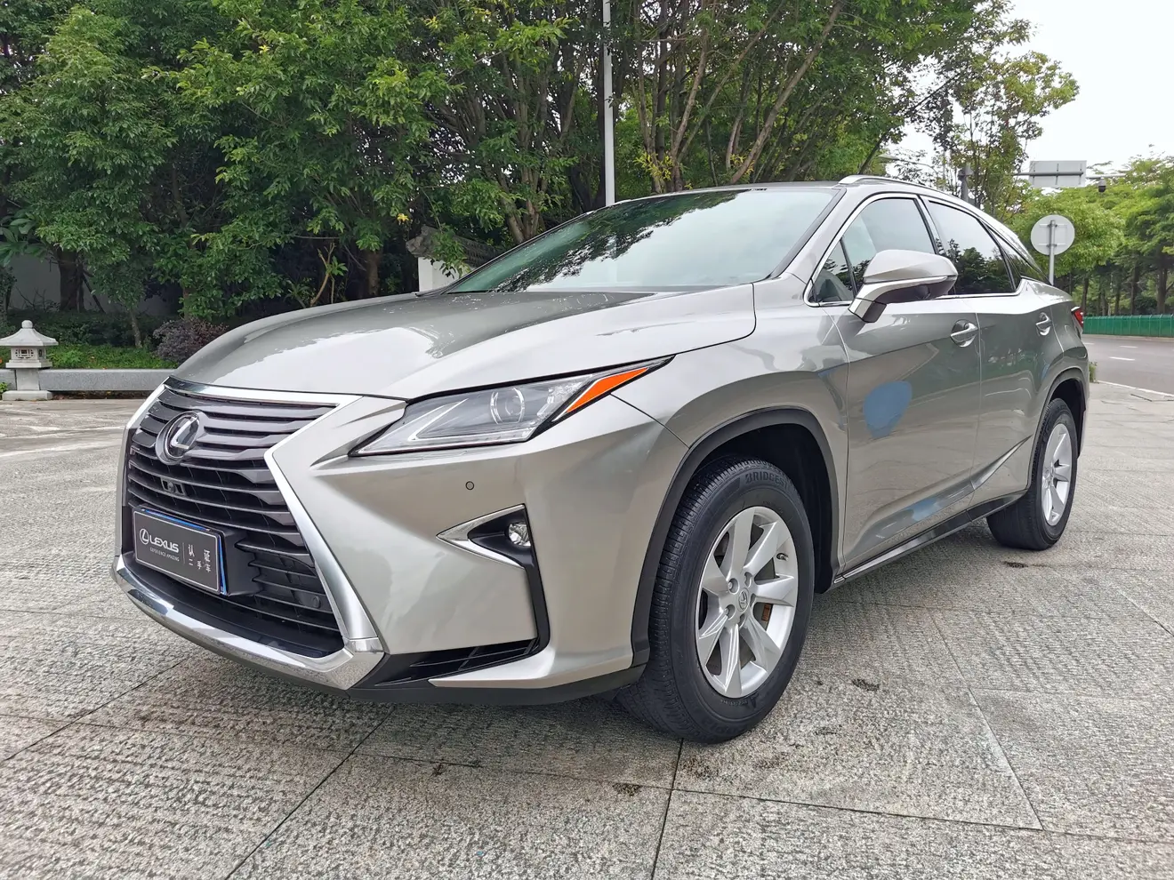 Lexus RX  из Китая